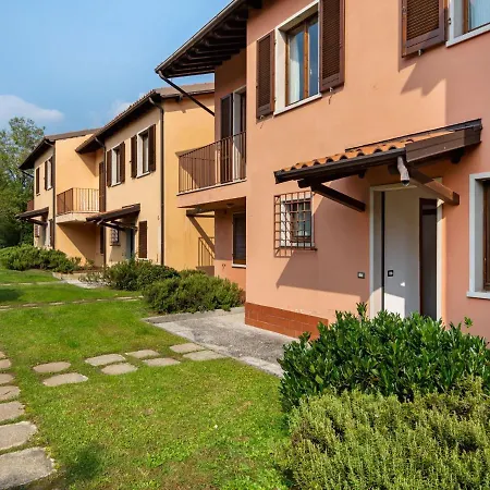 Holiday home Holiday Home In Polpenazze Del Garda With Terrace Polpenazze del Garda