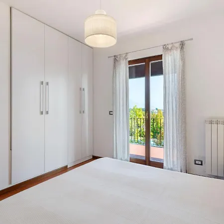 Holiday home Holiday Home In Polpenazze Del Garda With Terrace